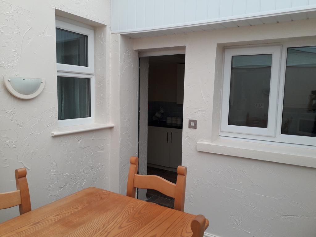 Birchwood Apartment room 5